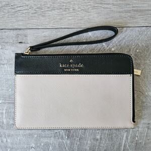 Kate Spade New York Staci Beige Black Leather L Zip Wristlet w Strap Size M EUC